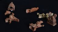 Погремушки, деревянные мечи, куклы, шары или миниатюрные сосуды - вот некоторые из средневековых игрушек